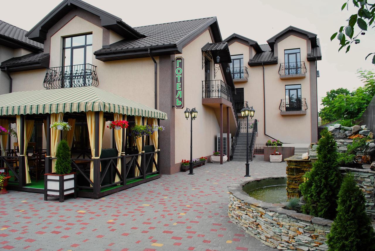 Hotel Restaurant Complex Roman'S Vishenki  المظهر الخارجي الصورة