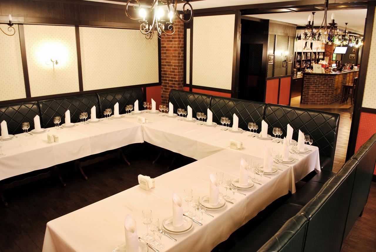 Hotel Restaurant Complex Roman'S Vishenki  المظهر الخارجي الصورة